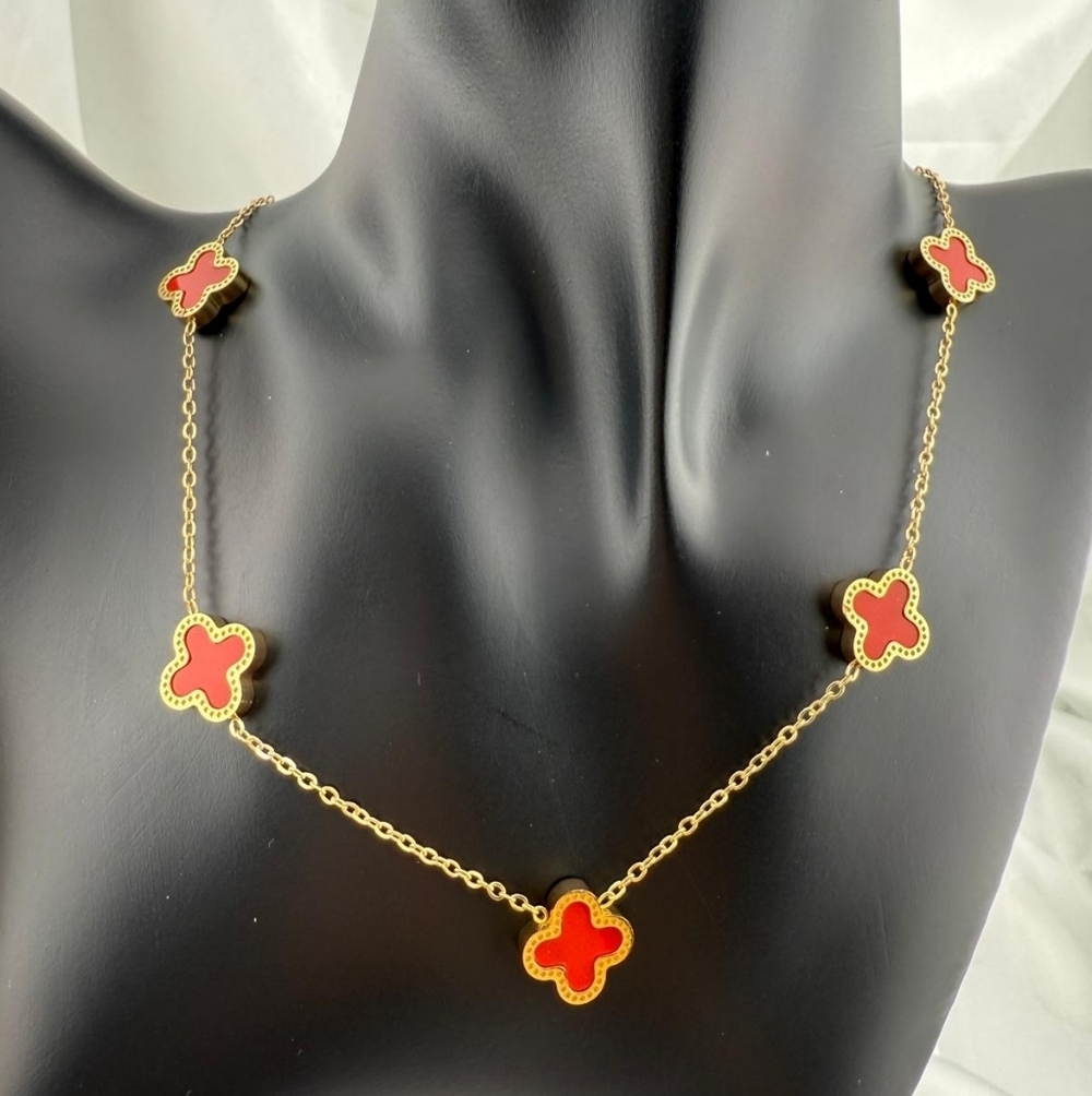 New! Alhambra 18k Gold Color plated and Red Clover Necklace - Picture 1 of 6